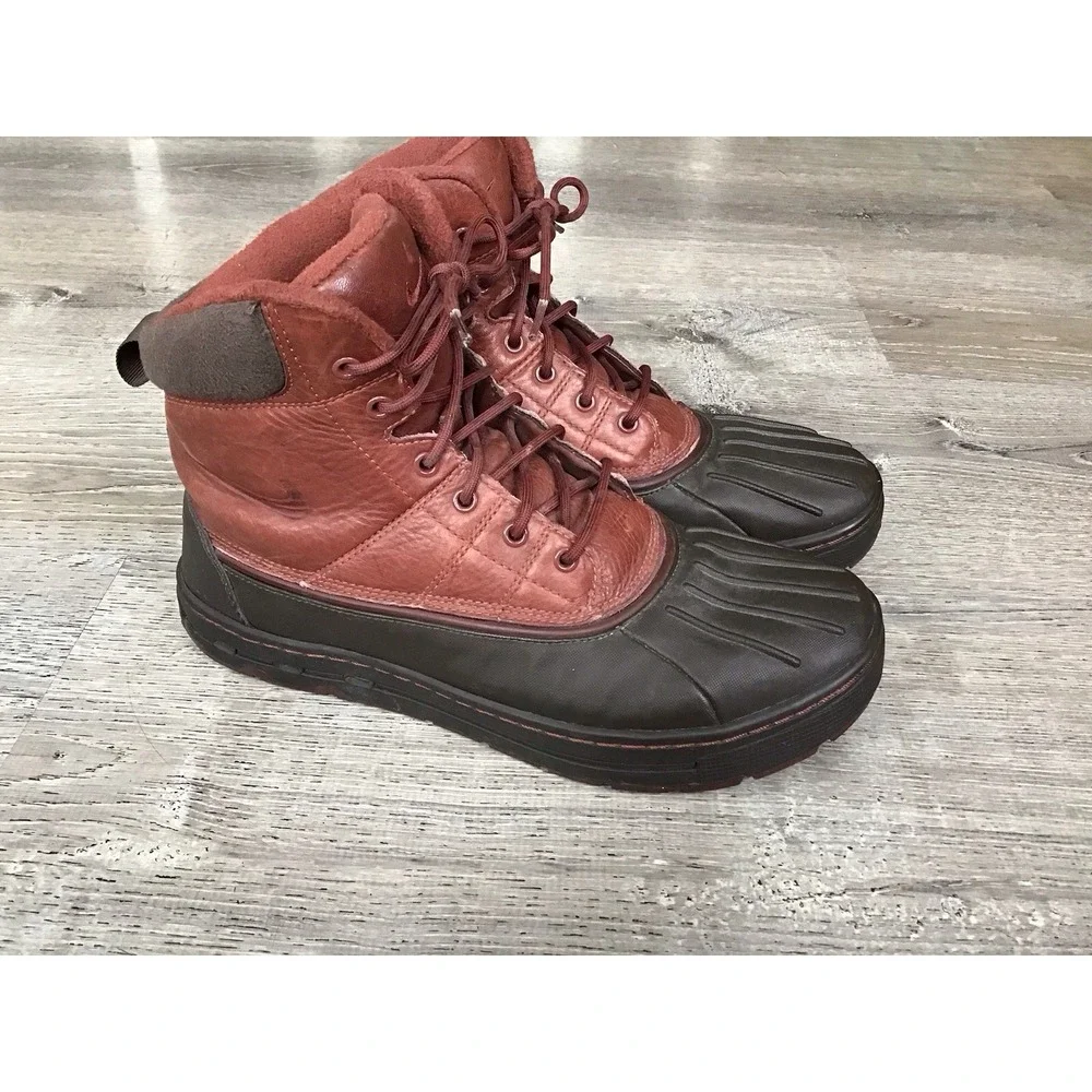 Nike Mens Size 9 Woodside 2 Leather Boots Waterproof Hiking Outdoor 386469-206